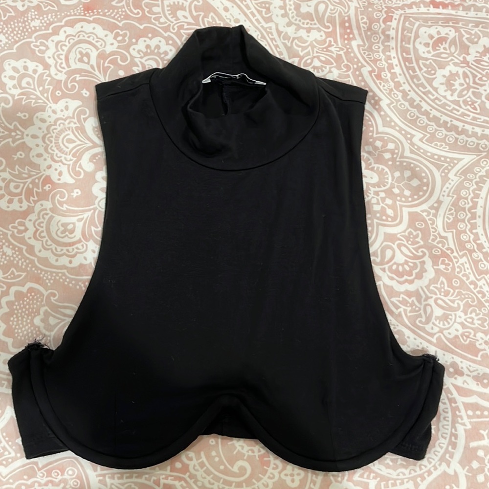 Black crop top